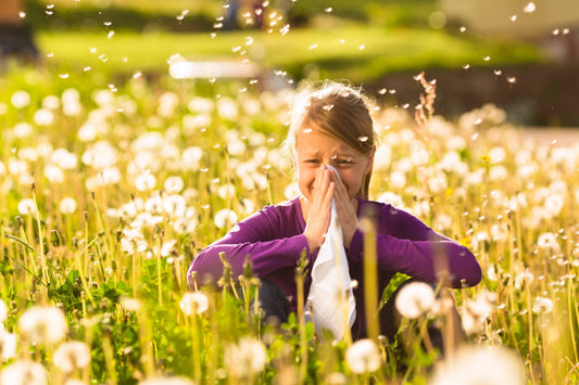 Allergie primaverili: sintomi e rimedi naturali
